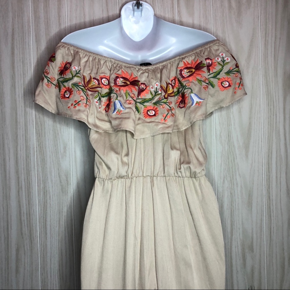 Davi & Dani Embroidered Jumpsuit - Picture 6 of 6